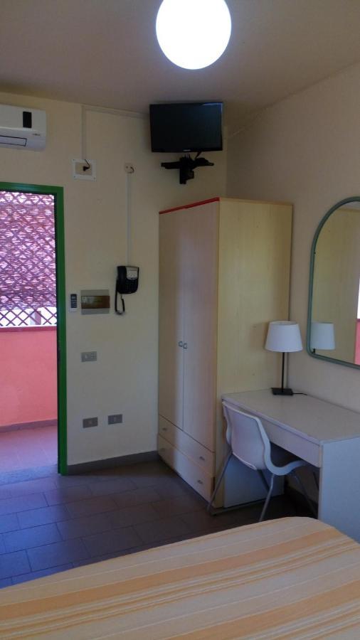 Hotel Lupo Di Mare Marina di Castagneto Carducci Eksteriør bilde