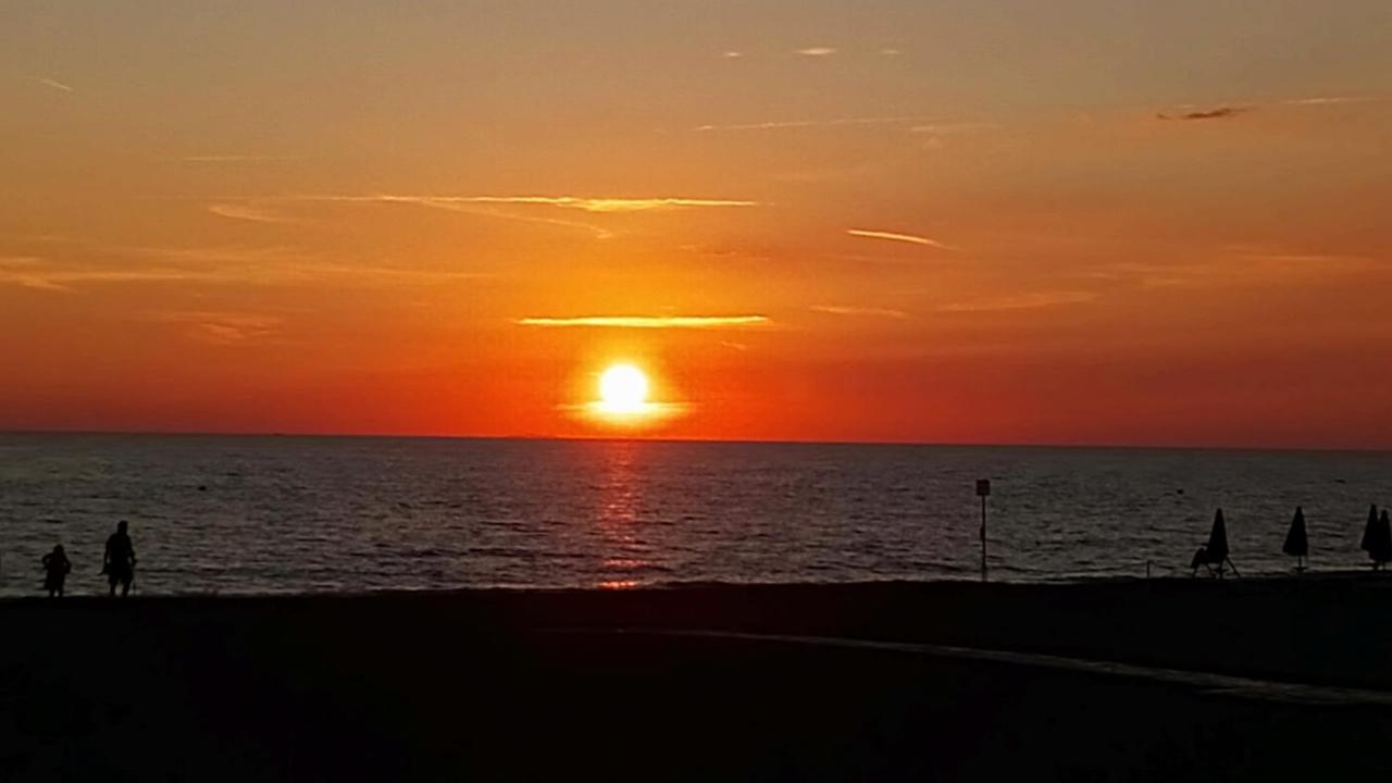 Hotel Lupo Di Mare Marina di Castagneto Carducci Eksteriør bilde